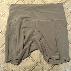 Lulu Align Shorts with Pockets sz 12
